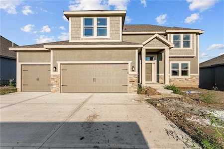 11003 N Corrington Ave Kansas City, MO 64156