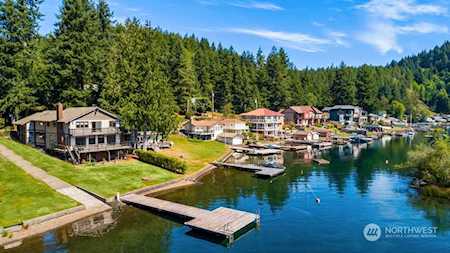 1633 Summit Lake Shore Rd NW Olympia, WA 98502