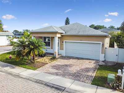 7901 39th Ave N St. Petersburg, FL 33709