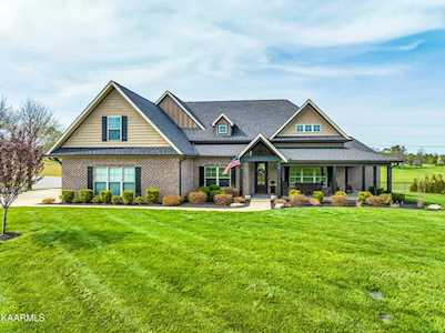 3205 Old Plantation Way Maryville, TN 37804