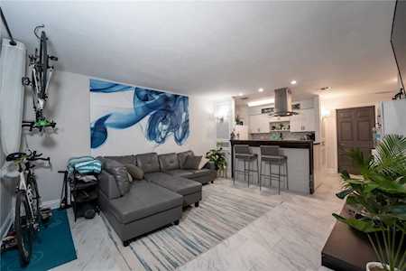 9005 Tudor Dr #H204 Tampa, FL 33615