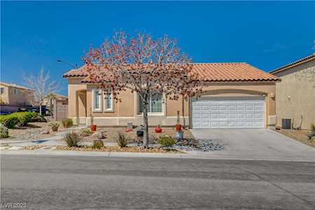 9336 Garden Springs Ave Las Vegas, NV 89149