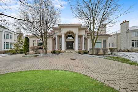 117 Covington Ct Oak Brook, IL 60523