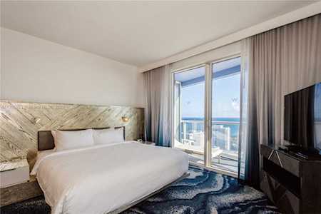 3101 Bayshore Dr #2403 Fort Lauderdale, FL 33304