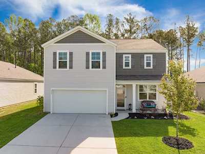 208 Sarcoxie Rd Moncks Corner, SC 29461