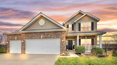 511 Sunshine Brook Dr Wentzville, MO 63385