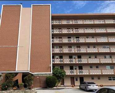 301 NE 14th Av #508 Hallandale Beach, FL 33009