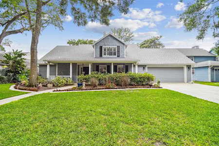 2220 Shadehill Ct Tampa, FL 33612