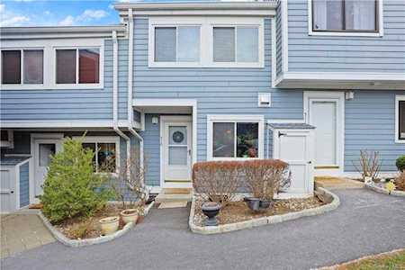 25 Barker Street #510 Mount Kisco, NY 10549
