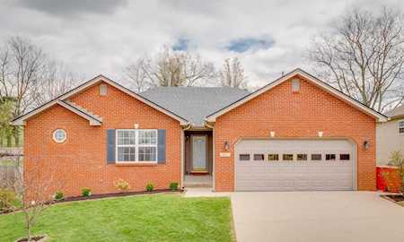 148 White Cliffs Ln Frankfort, KY 40601