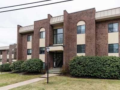 43 Angleside Rd #1 Waltham, MA 02453