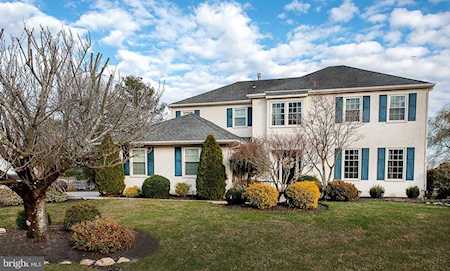 266 Tall Pines Dr Sewell, NJ 08080