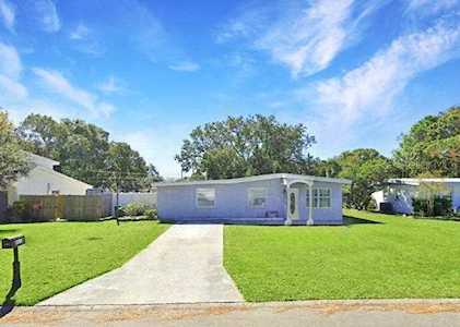 8416 Hollyhock Ave Seminole, FL 33777