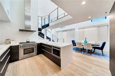 1045 1/2 W Balboa Blvd Newport Beach, CA 92661