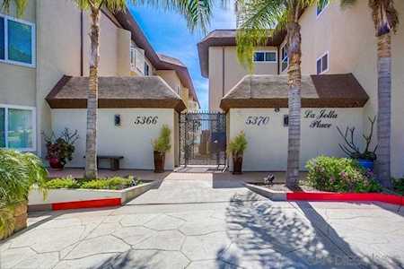 5370 La Jolla Blvd #203 La Jolla, CA 92037