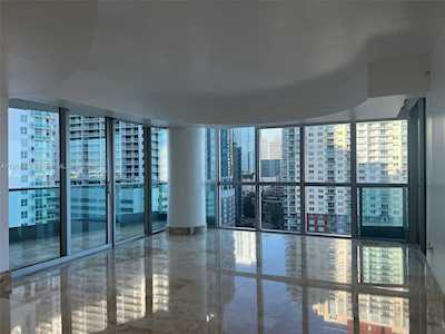 1331 Brickell Bay Dr #1402 Miami, FL 33131