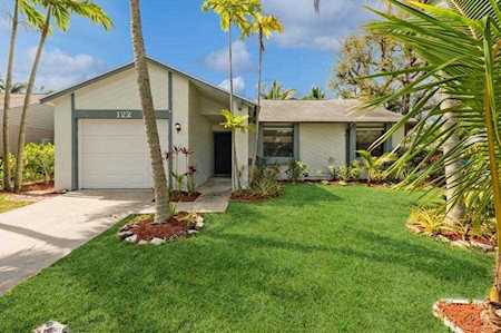 122 Rosewood Circle Jupiter, FL 33458