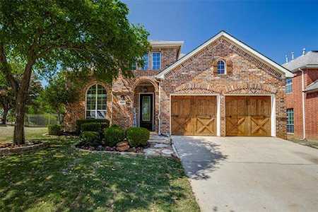 8203 Carter Street Lantana, TX 76226