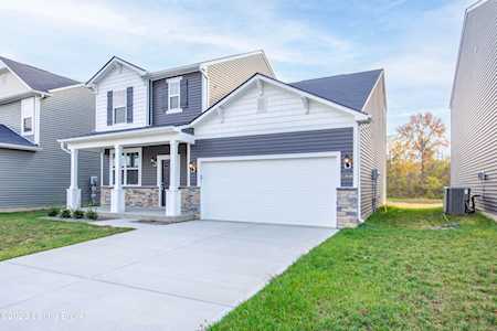 11910 Wooden Trace Dr Louisville, KY 40229