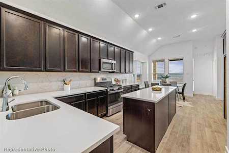 1812 Horseshoe Lane Van Alstyne, TX 75495