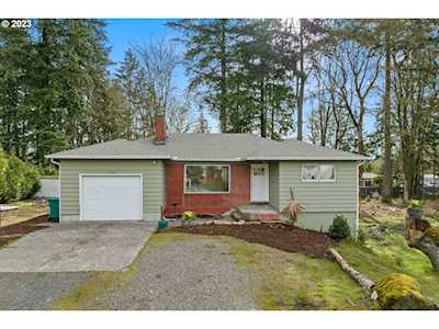 16226 SE 135th AVE Clackamas, OR 97015