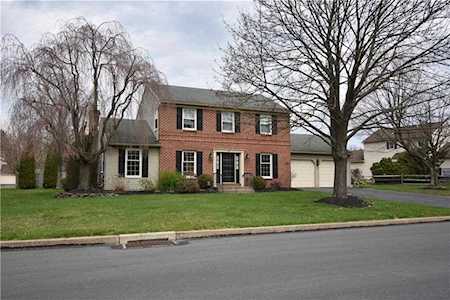 697 Kesslersville Rd Easton, PA 18040