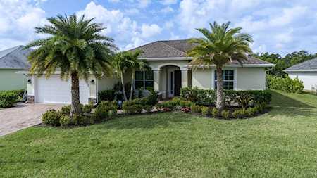 376 SW Vista Lake Drive Port Saint Lucie, FL 34953