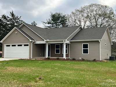119 E Debbie Ln Statesville, NC 28625