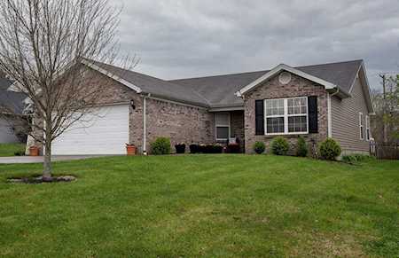 1214 Leathers Ln Frankfort, KY 40601