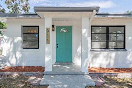911 13th St E Bradenton, FL 34208