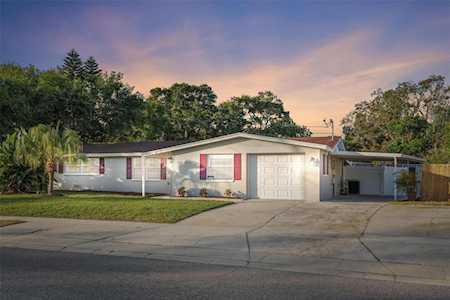 5032 Forest Hills Dr Holiday, FL 34690
