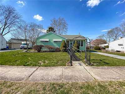 2102 Iris Place Bethlehem, PA 18018