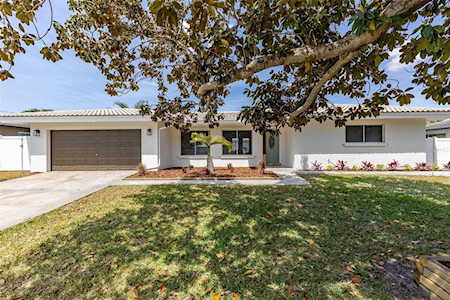 2287 Duncan Dr Belleair Bluffs, FL 33770