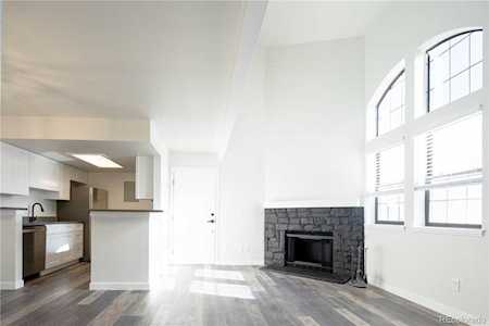 942 S Walden St #207 Aurora, CO 80017