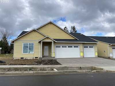 4101 E Willakenzie ST Newberg, OR 97132