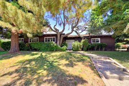 2931 American River Drive Sacramento, CA 95864