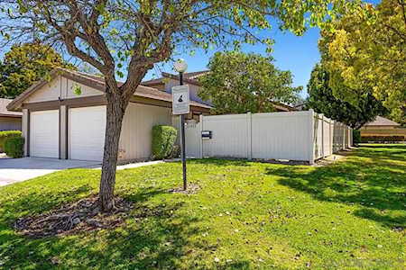 11423 Matinal Cir San Diego, CA 92127
