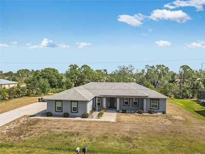 2592 Coolidge Ave North Port, FL 34286