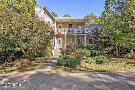 68 Dallas Drive Sharpsburg, GA 30277