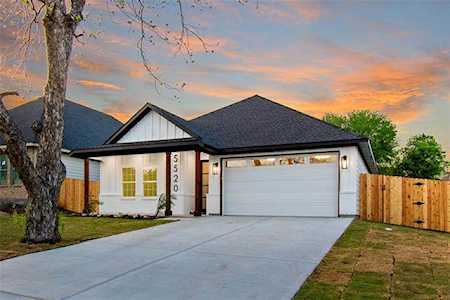 5520 Notre Dame Avenue River Oaks, TX 76114