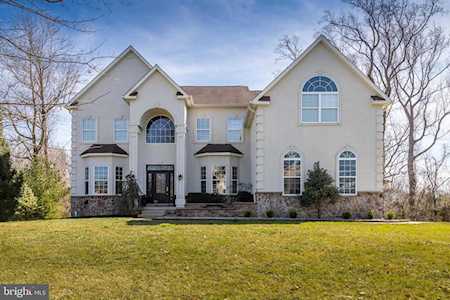 122 Arbor Dr Woolwich Twp, NJ 08085