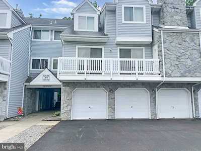 1001 Scarlet Oak Ave Toms River, NJ 08755