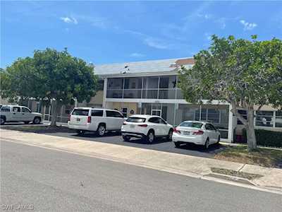 4202 SE 4th Place #8 Cape Coral, FL 33904