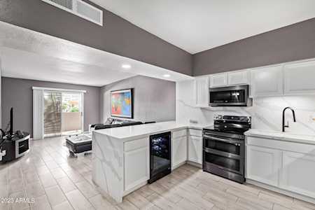 355 E Thomas Road #B206 Phoenix, AZ 85012