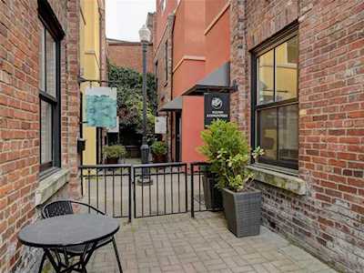 532 Fisgard St #11 Victoria, BC V8W 1R4