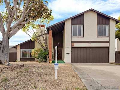 6066 Via Regla San Diego, CA 92122