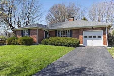 1044 Cherokee Trl Frankfort, KY 40601