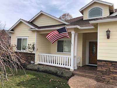 113 Echo Way Eagle Point, OR 97524