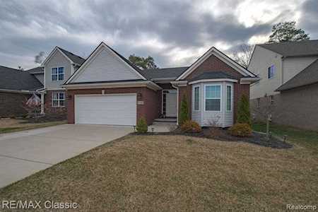9260 Liberty Ct Livonia, MI 48150