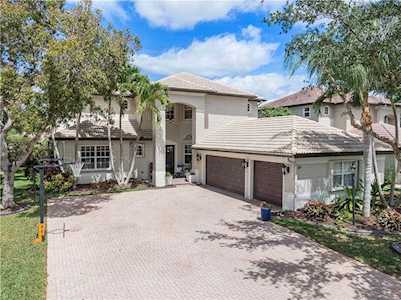 10595 NW 61st Ct Parkland, FL 33076